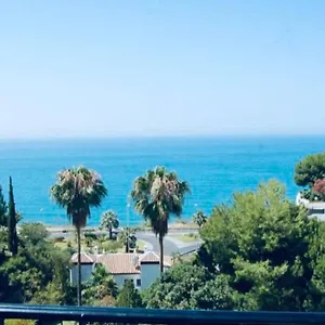 https://apartamento-con-vistas-al-mar-nerja.hotelsinnerja.org